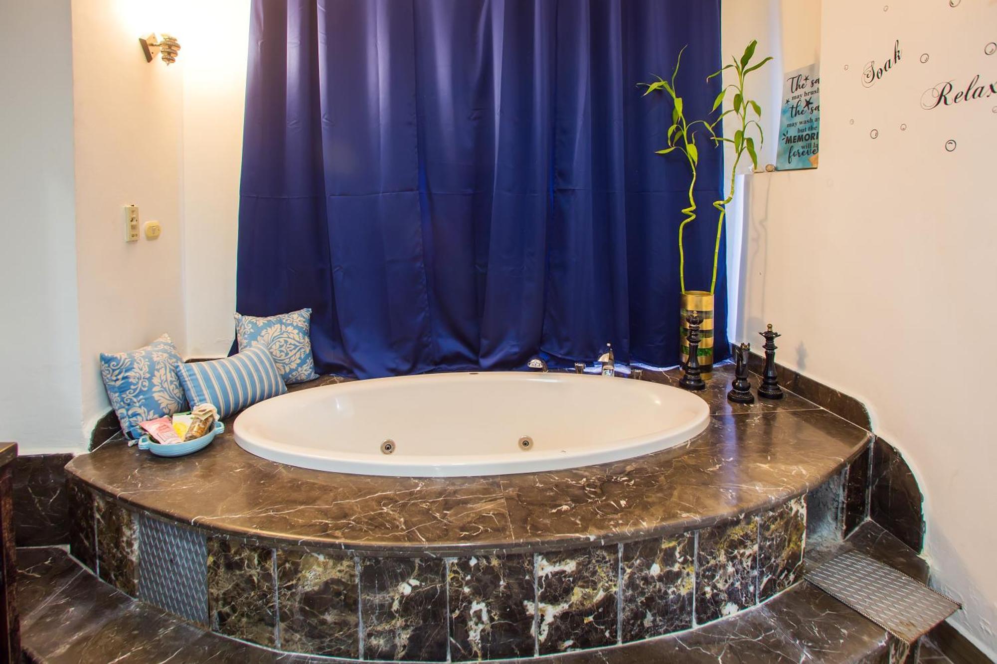 Luxury Royal Blue Family 8pers Private Pool Вилла